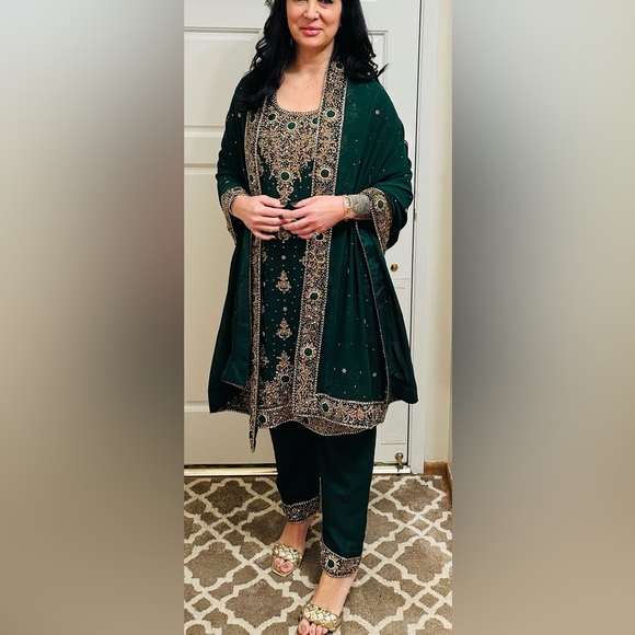 Beaded Indian 3 piece Kurta - Picture 5 of 5